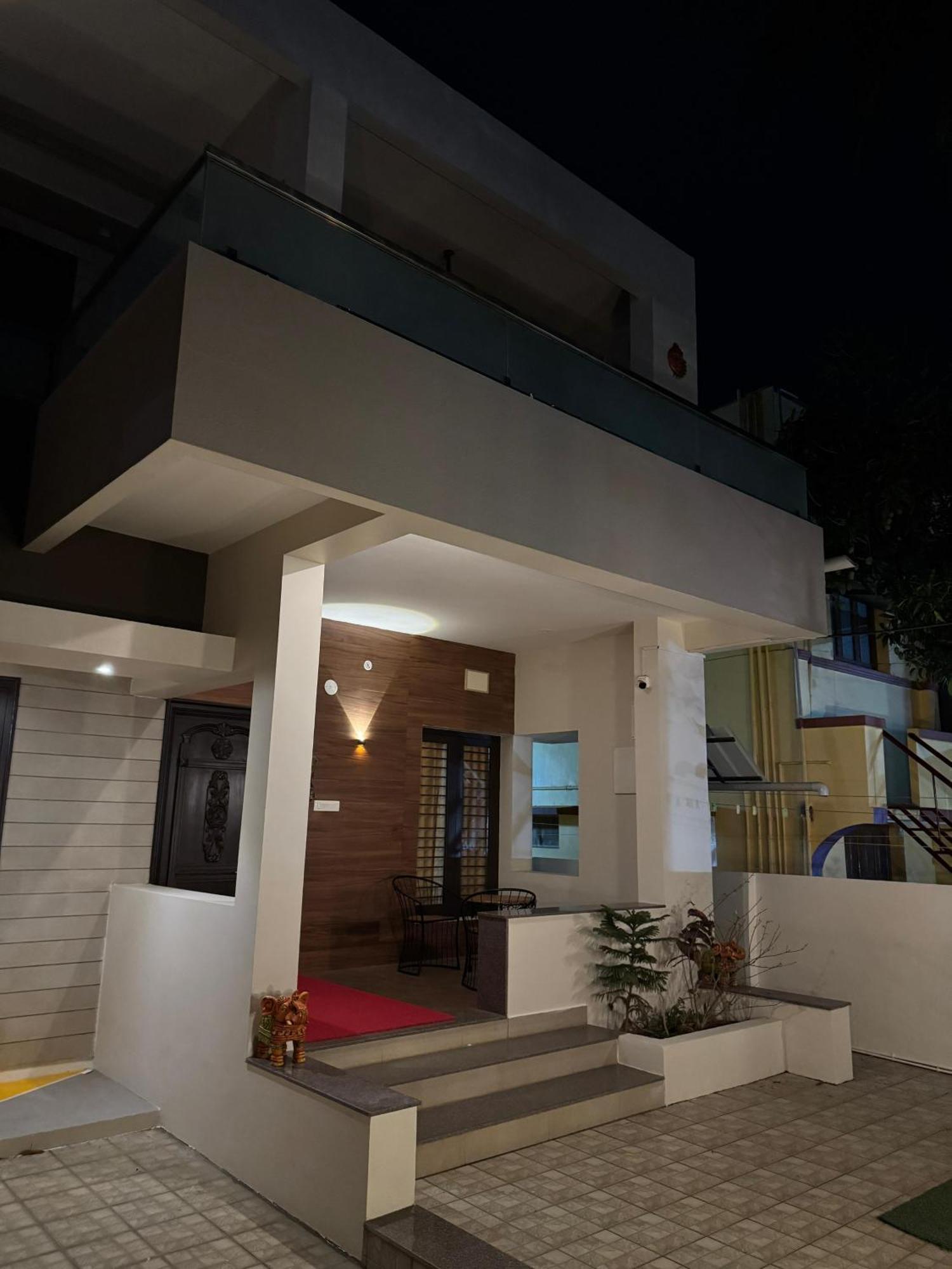 Home Stay At Sriram Villa Kumbakonam Extérieur photo
